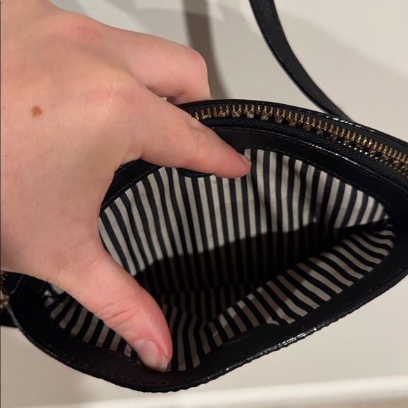 Kate Spade Perry Leather Small Dome Crossbody Black K8697 - Picture 8 of 9